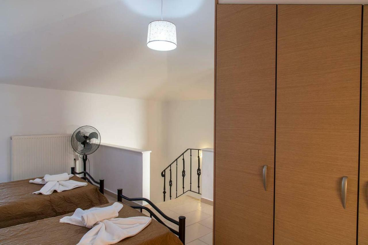 古卡斯特隆Cosy House公寓 外观 照片